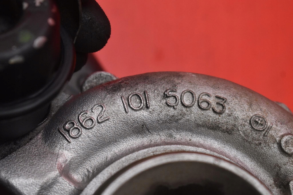 Турбонагнітач турбіна 18621015063 volvo xc90 2 2 2.0 d5 235 km 14-20 Зі Шроту