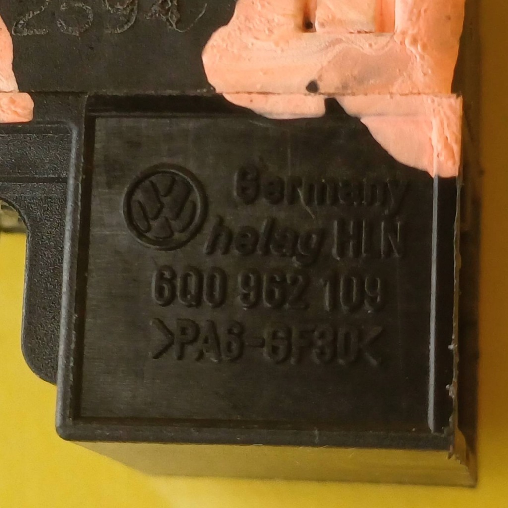 фото №3, Кнопка переключатель сигнализация seat altea 6q0962109 nr365