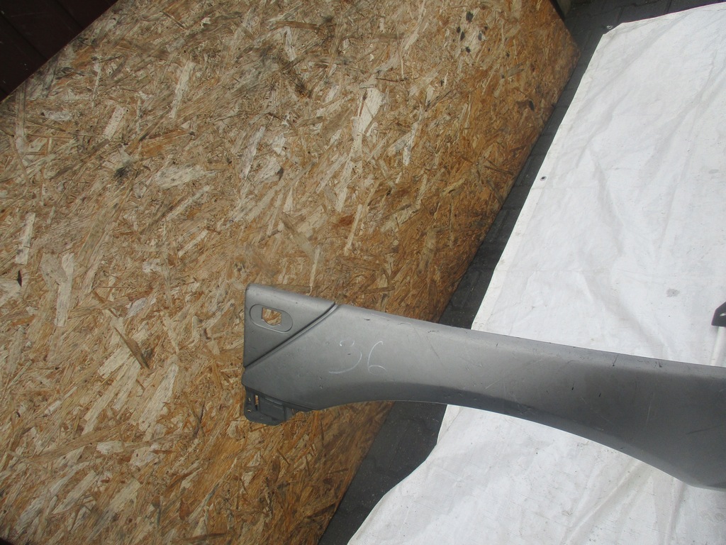 фото №2, Renault scenic i rx4 накладка права бампер перед