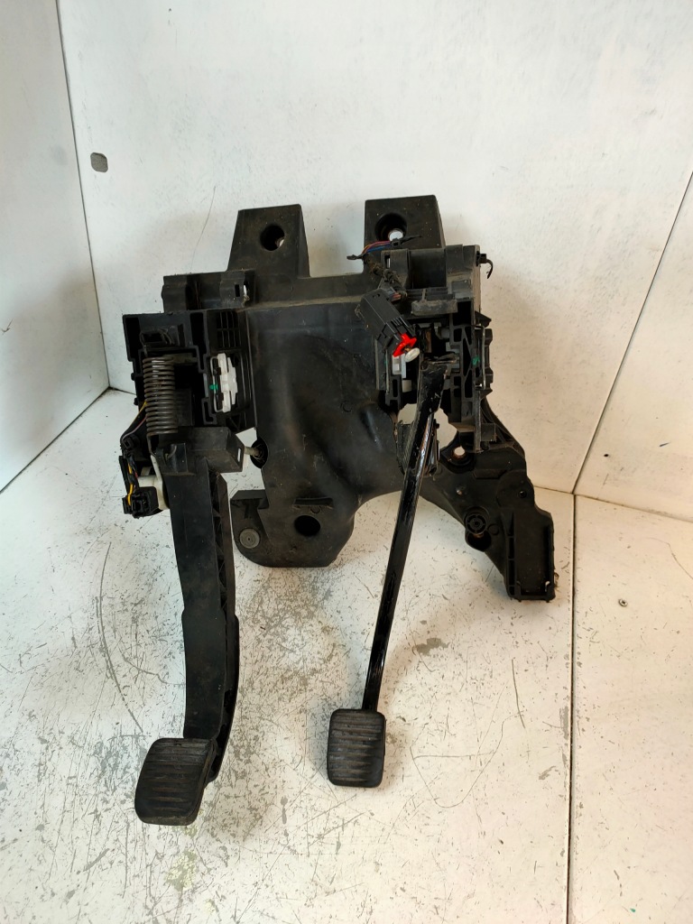 фото №1, Педалі зчеплення гальма kpl opel meriva b 13362473