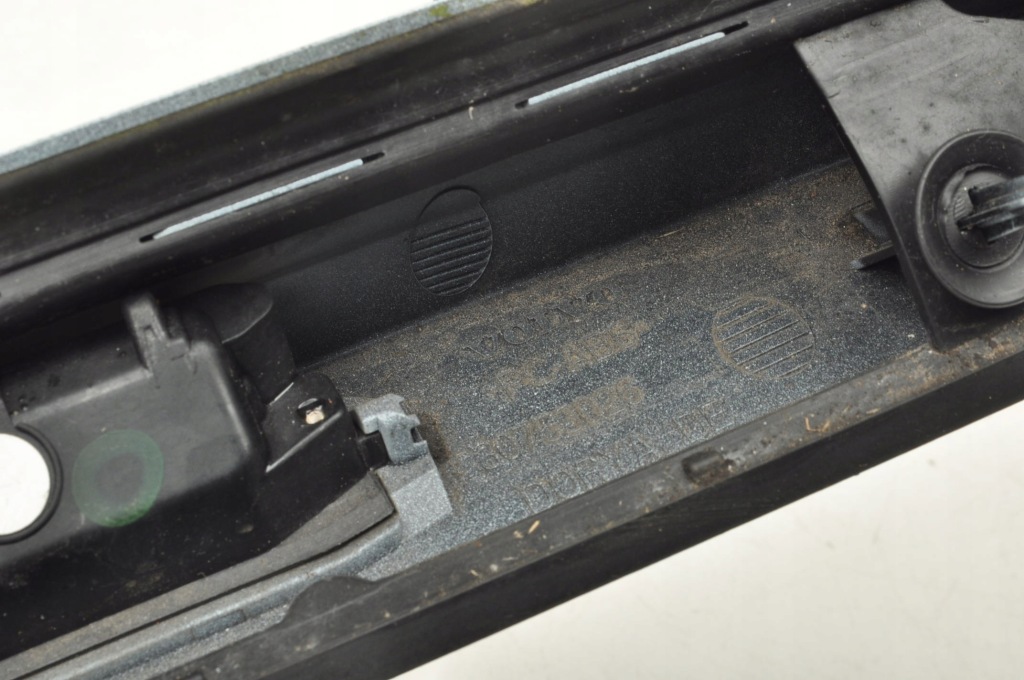 Volvo v50 накладка молдинг крышки рестайлинг  универсал 30753026 Доставка