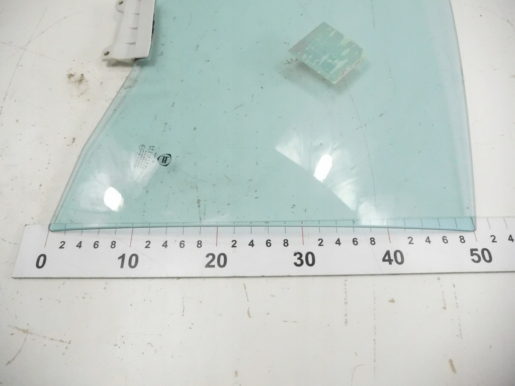 Стекло дверь задних правых lancia thesis 60678888 Недорого