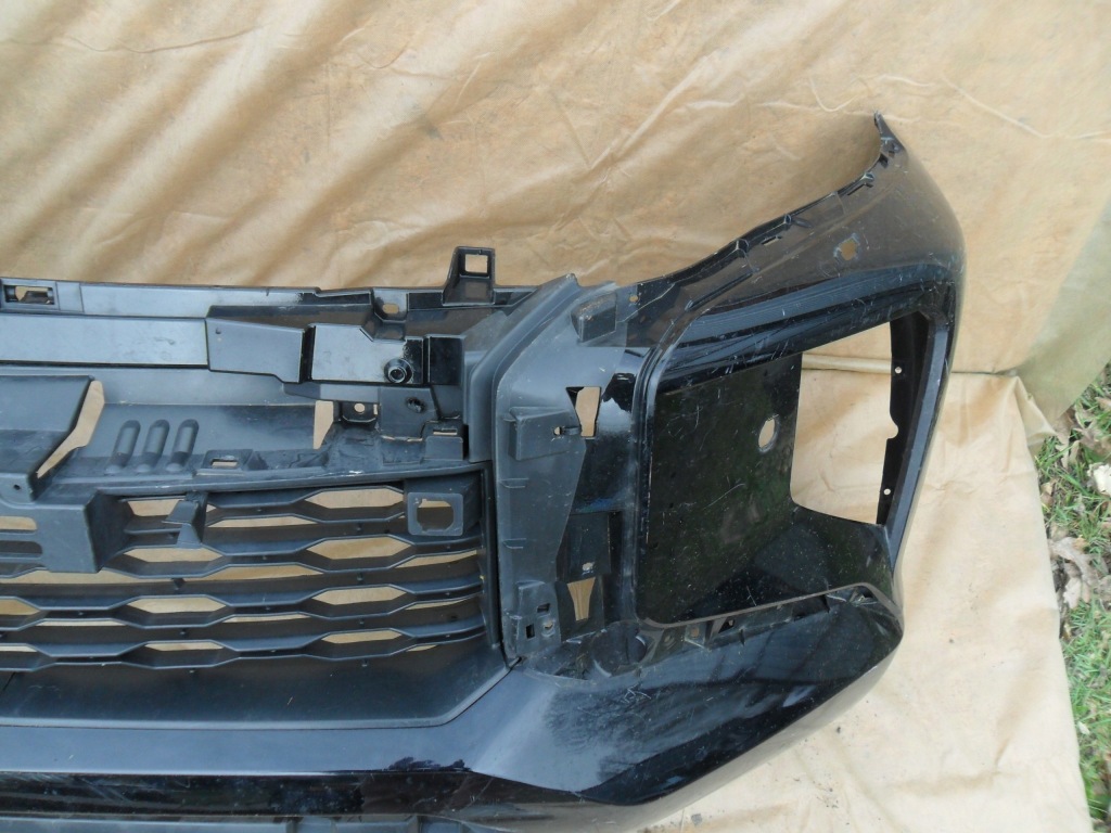 Бампер перед передний оригинал 6400j284 mitsubishi l200 рестайлинг  2018- Доставка