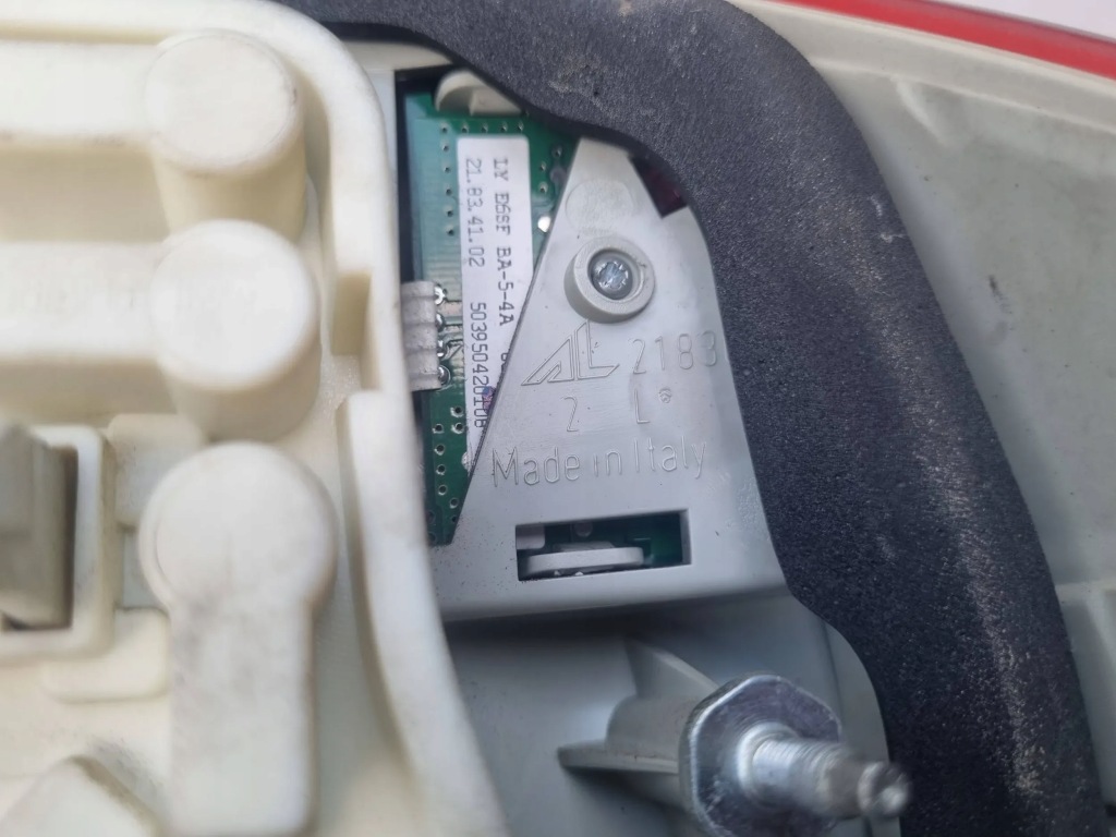 фото №7, Bmw 3 e90 лампа ліва задня w крила led 7154153 europa