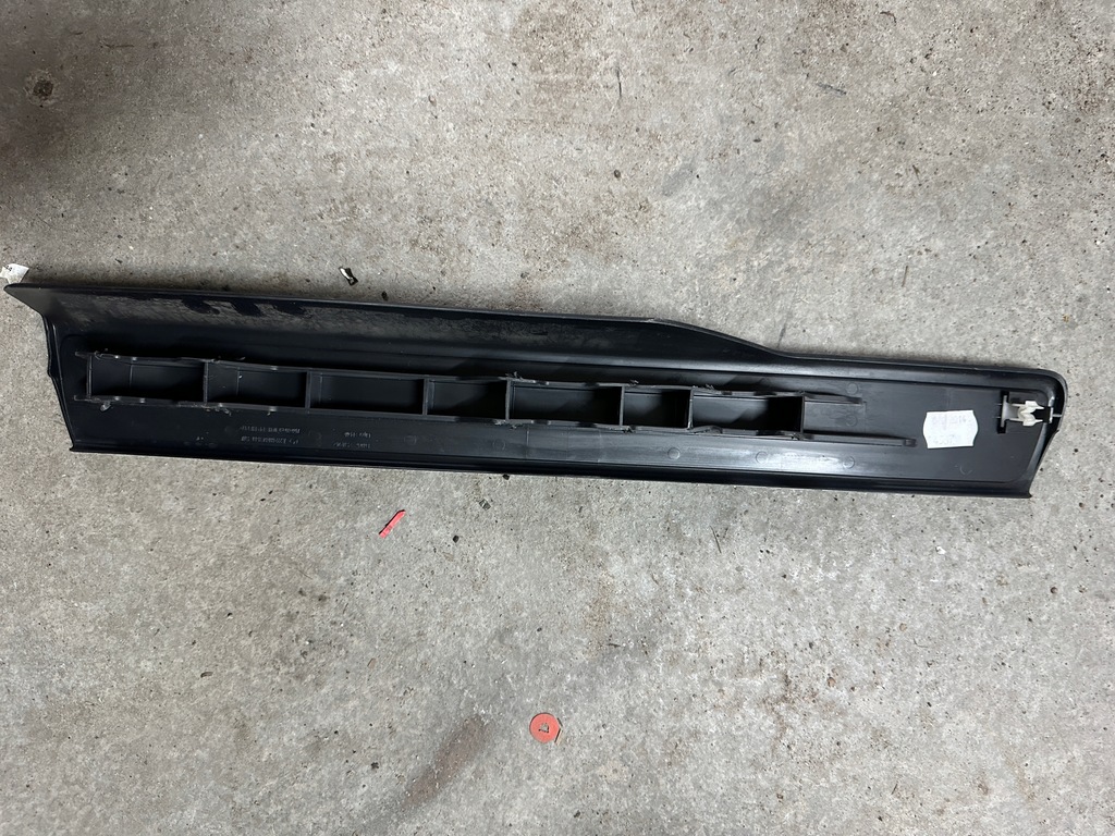 фото №2, Mercedes w222 молдинг порог внутренняя правый задняя