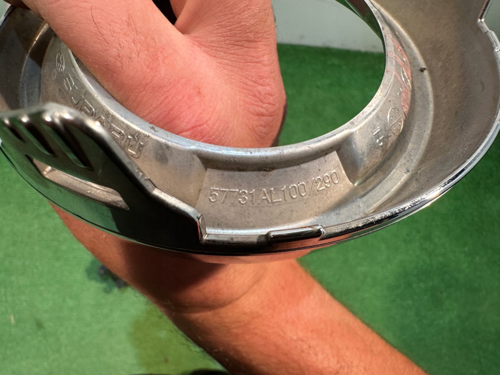 Subaru outback противотуманная фара правый рамка хром 14- 89500181 с Разборки