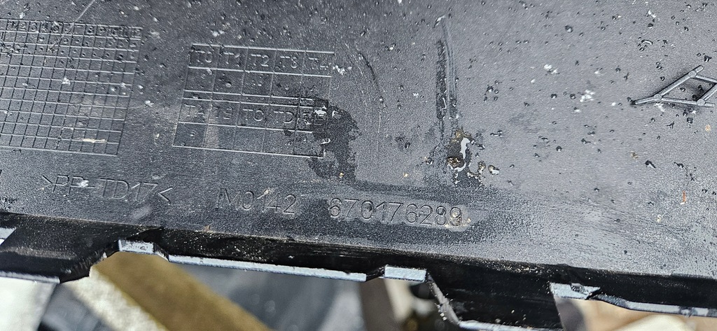 фото №8, Maserati grecale trofeo бампер перед передний