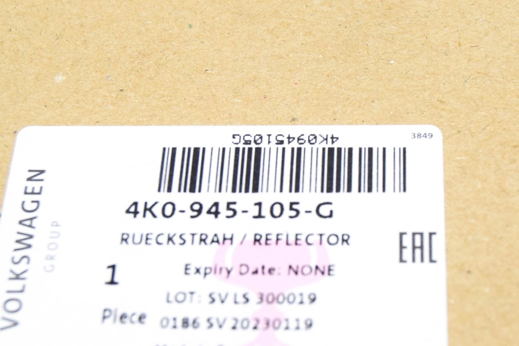 фото №6, Audi a6 c8 задний левый бампер отражатель новый оригинальный 4k0945105g