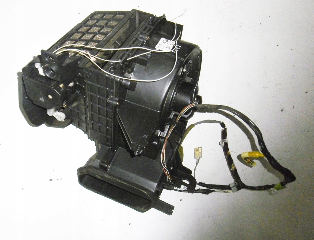 фото №1, Toyota rav 4 ii 05r повітродувка корпус 87010-42180