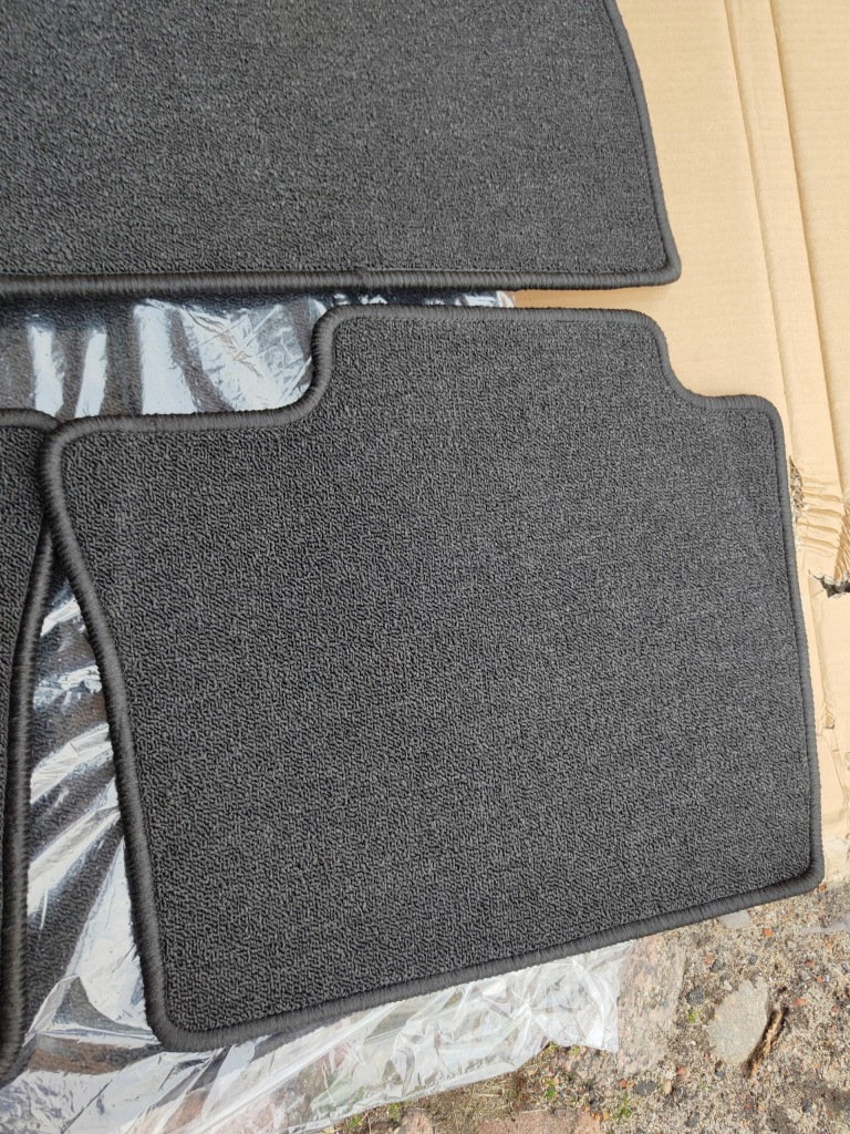 Килимки велюрові renault austral e-tech hybrid нове оригінал комплект Київ