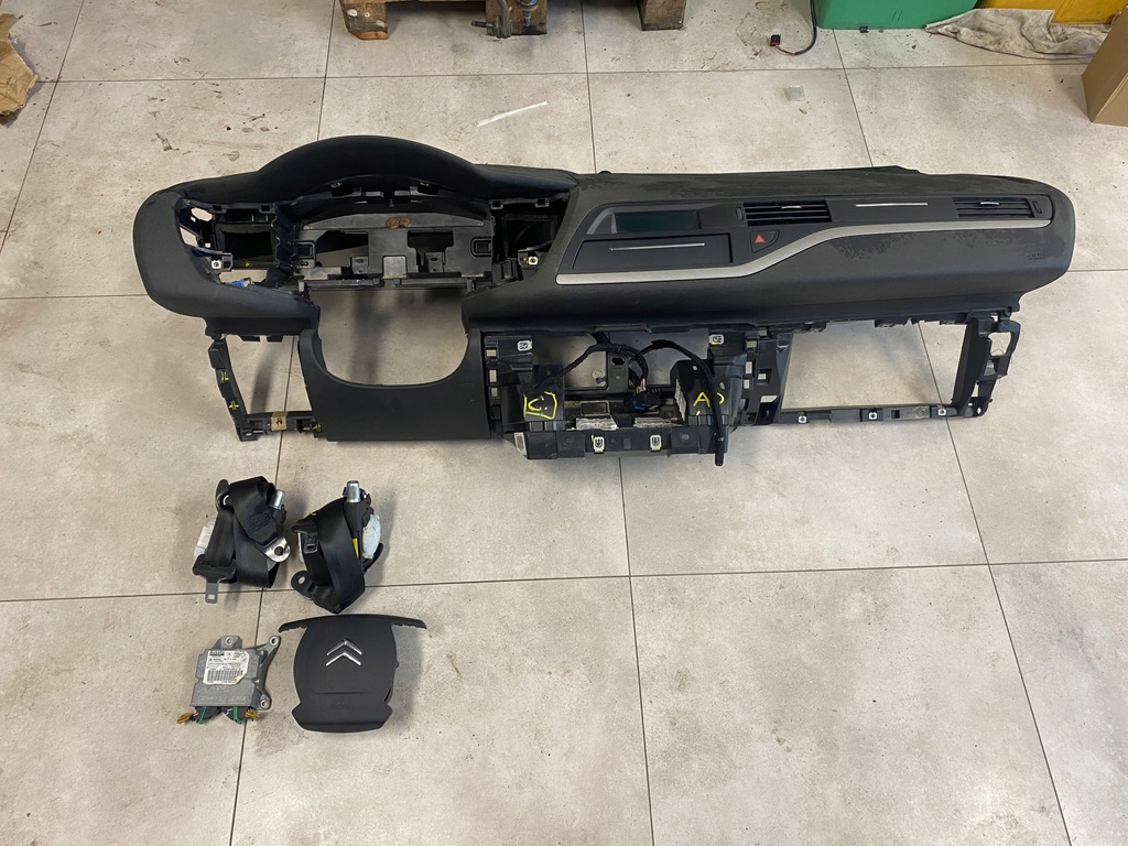 фото №1, Citroen c5 iii консоль подушка датчик ремни