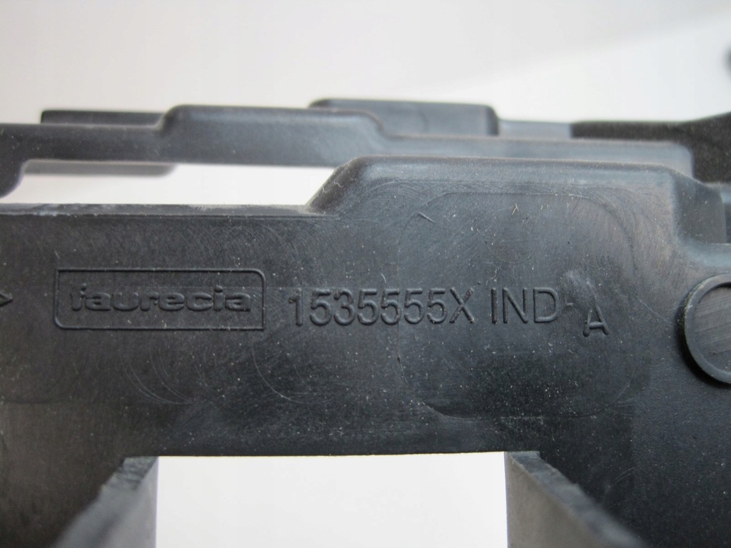 фото №5, Кронштейн рамка навигации радио renault megane iv 681833236r