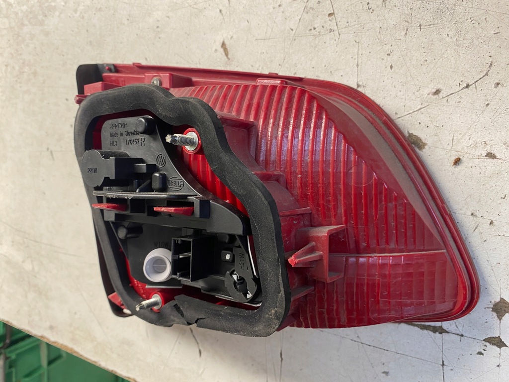 фото №10, Vw touran лампа правый задняя w крышка 1t0945094