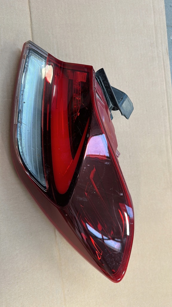 фото №1, Hyundai i30 2017- лампа правая задняя задняя