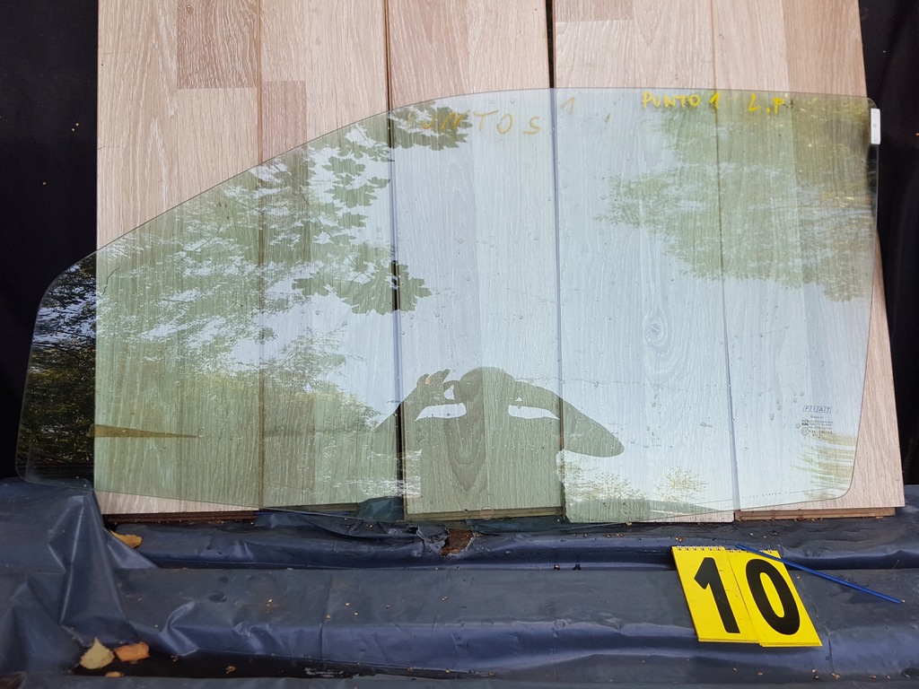 фото №1, Fiat punto i 1 стекло боковая дверь левый перед