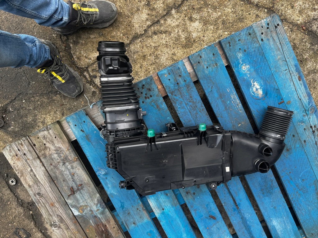 фото №6, Mercedes w214 w206 w254 корпус фильтра воздуха a6540902501 комплект