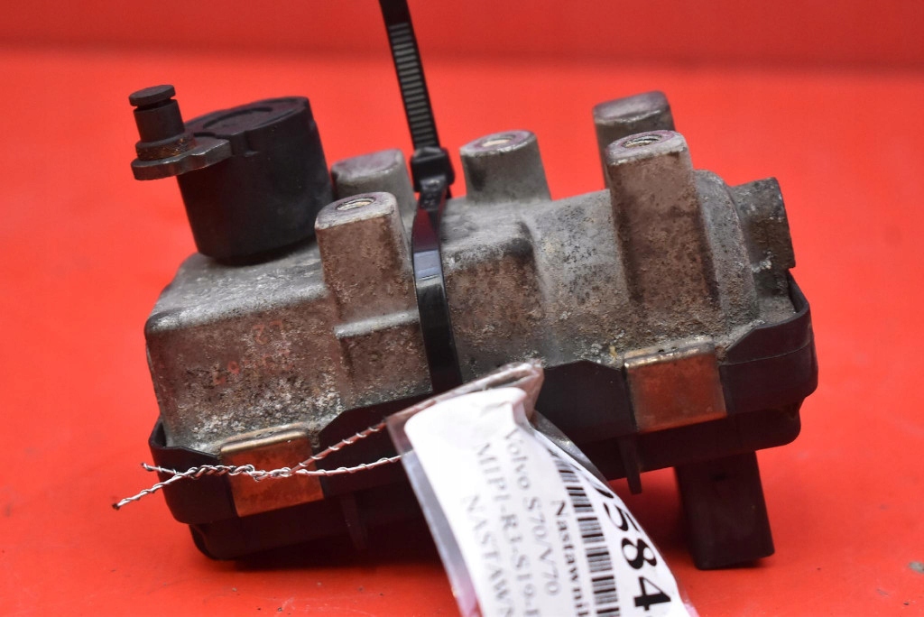 Регулятор турбіни 6nw009228 volvo s70 v70 3 3 2.4 d5 185 km 00-05 в Україні