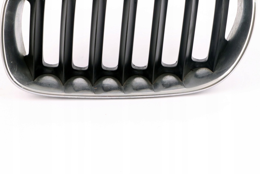 Bmw x3 e83 решётка радиатора решётка радиатора решётка радиатора бампера левая 3402909 Оригинал