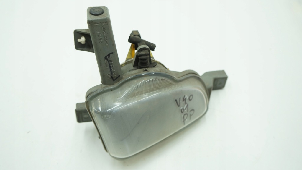 фото №1, Volvo s40 v40 противотуманная фара правый lift 30865565