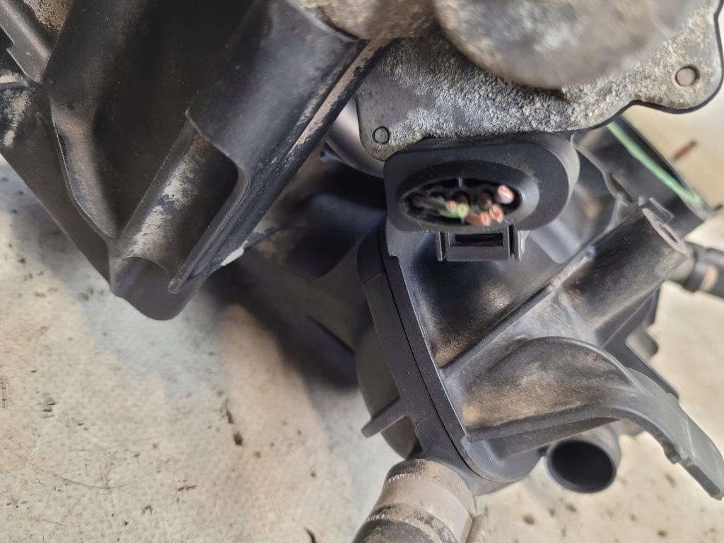 фото №14, Колектор всмоктуючий оригінальний номер 06f133201p 06f133482b passat b6 2.0tsi