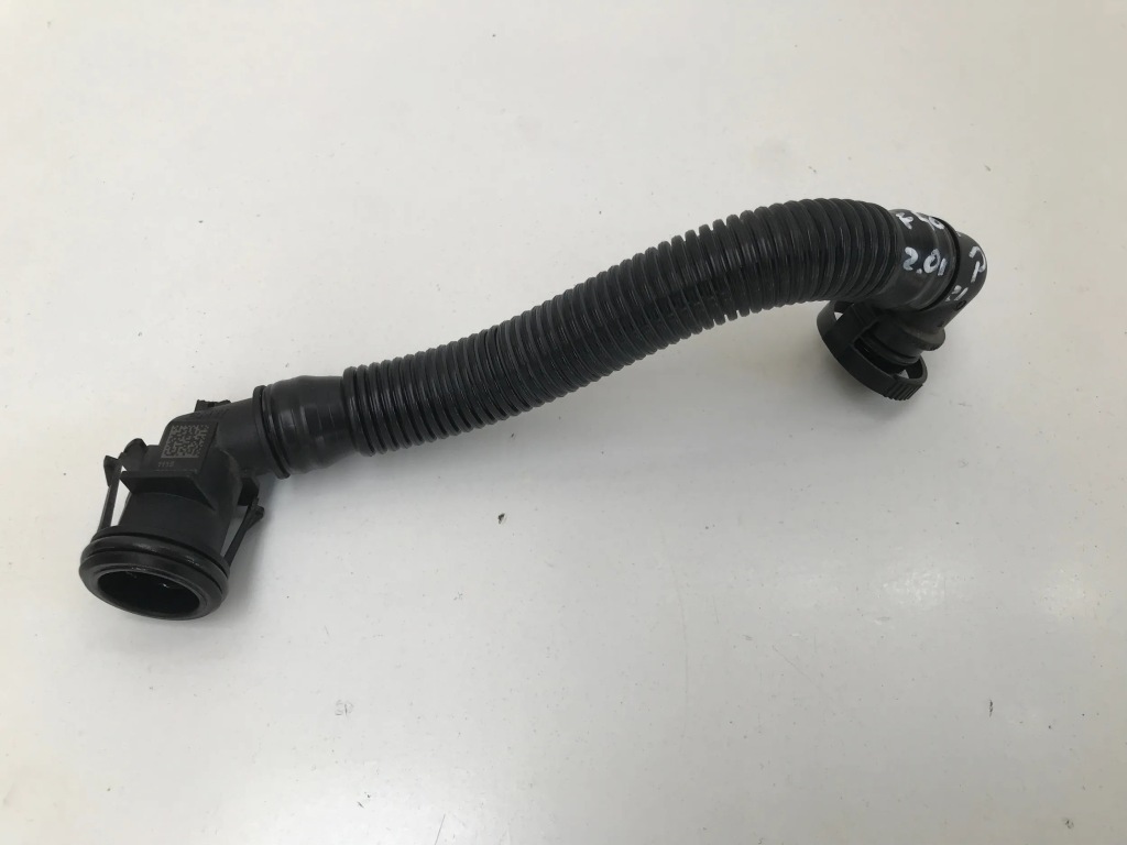 фото №1, Bmw 1 f40 135i 2021 труба шланг пабтрубок  вентиляция картера