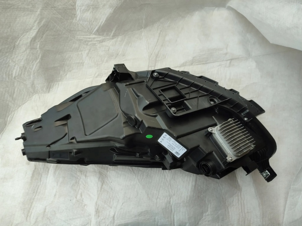 Фара фара правая  перед tesla model 3 y fl рестайлинг  2023 full led Цена