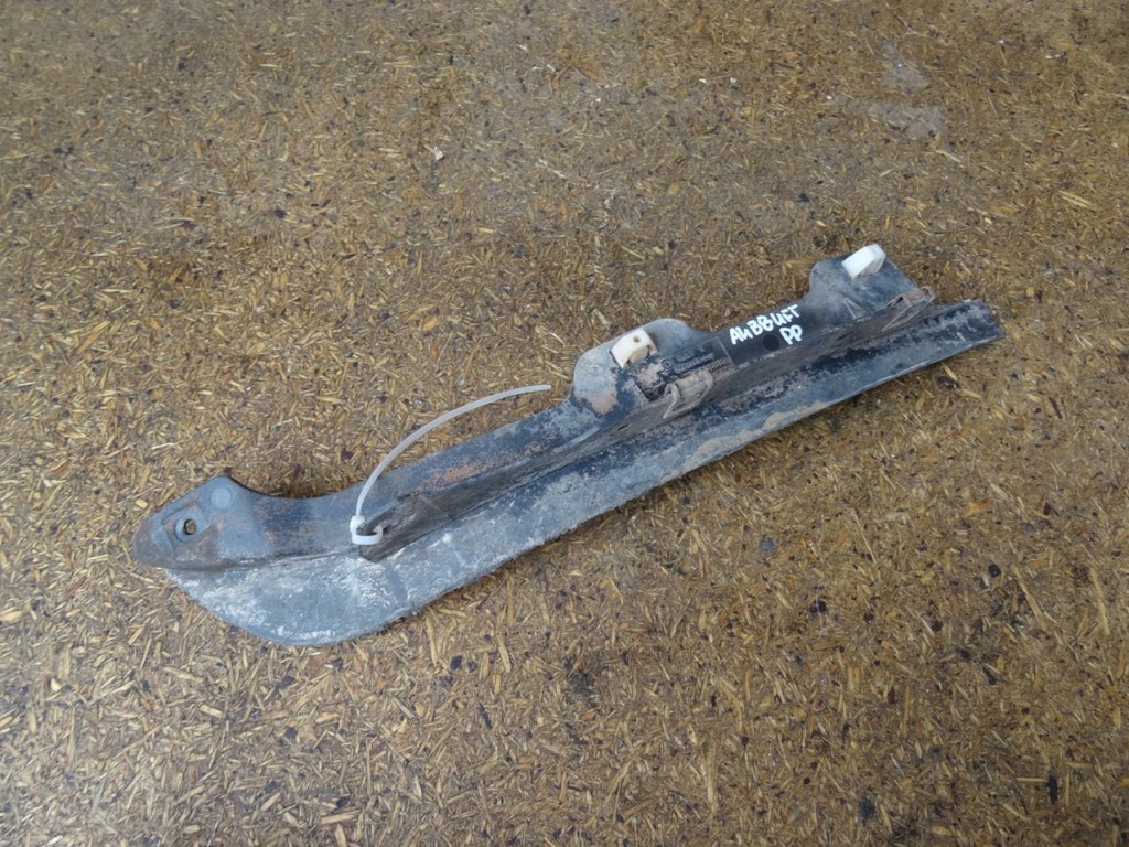 фото №8, Audi a4 b8 защита брызговик спойлер подкрылок правый перед передний 8k0853888a