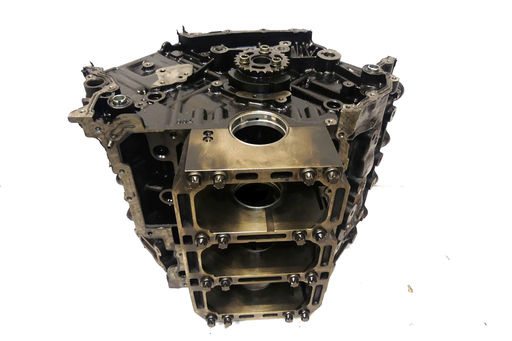 фото №12, Audi a4 b8 a5 8t 2.7 tdi cgk блок двигуна номінальний