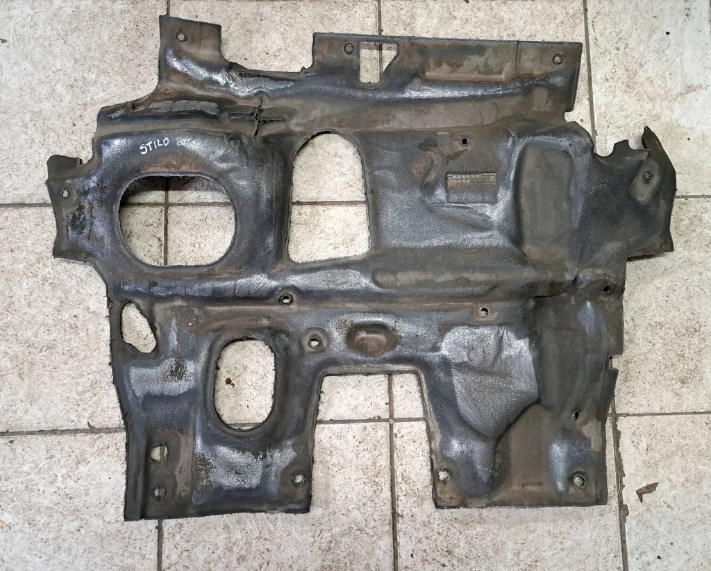 фото №2, Fiat stilo пол обшивка