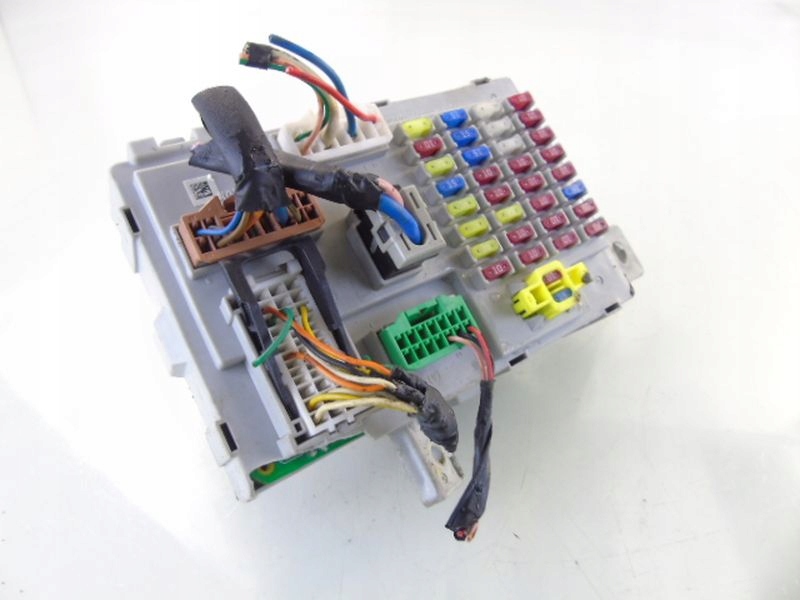 фото №1, Hyundai h1 коробка предохранителей 91950-4h071