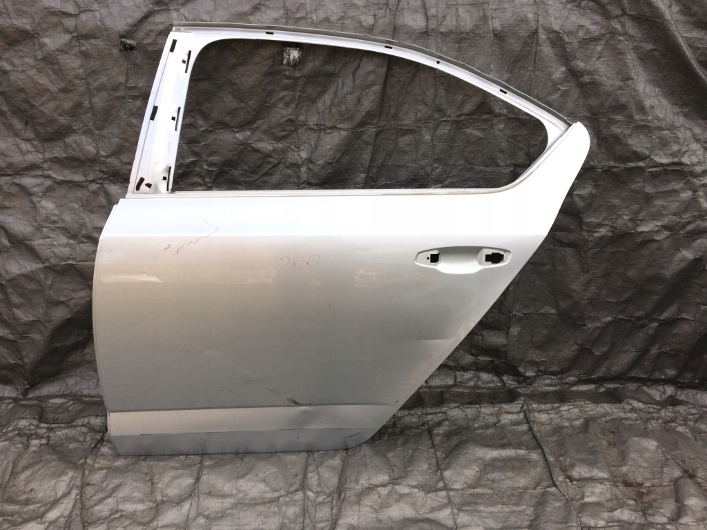 фото №1, Skoda octavia iii hb 5d sedan дверь левый задняя задние левая