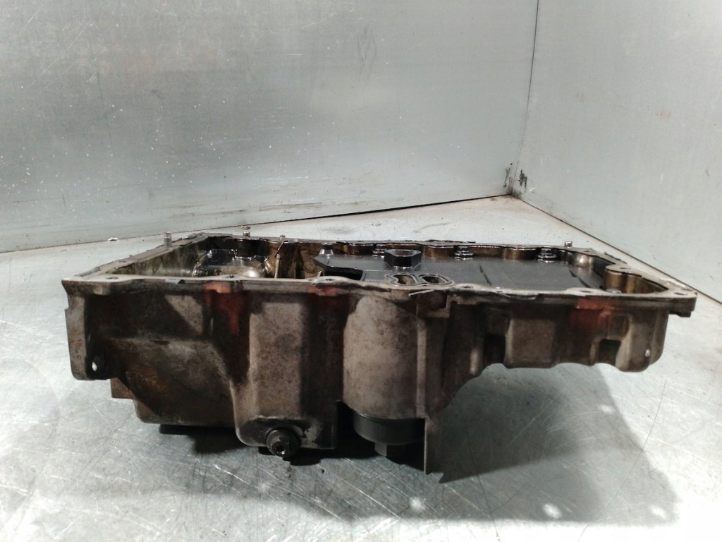 Поддон масляная opel astra j 55573785 1.6 cdti Оригинал