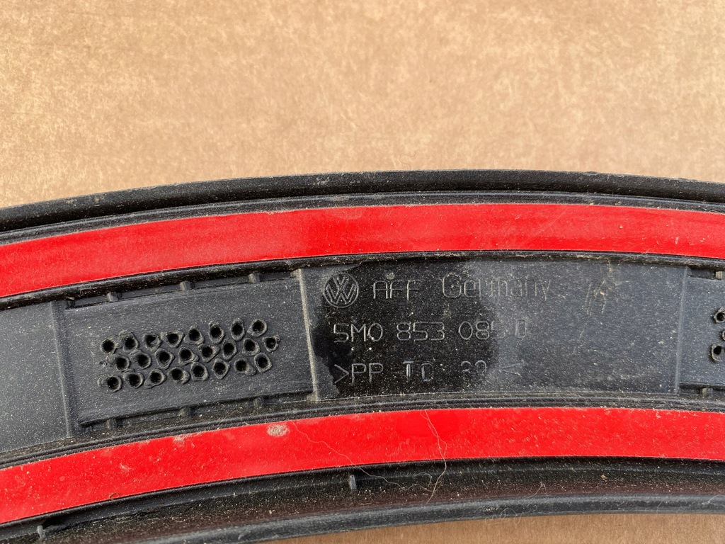 фото №5, Vw golf v plus молдинг крыла левая передняя