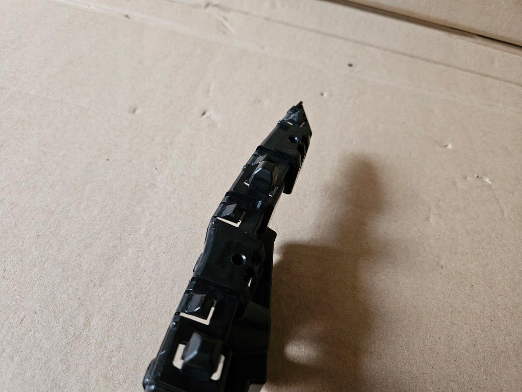 фото №4, Направляющая кронштейн бампера левый перед renault kadjar