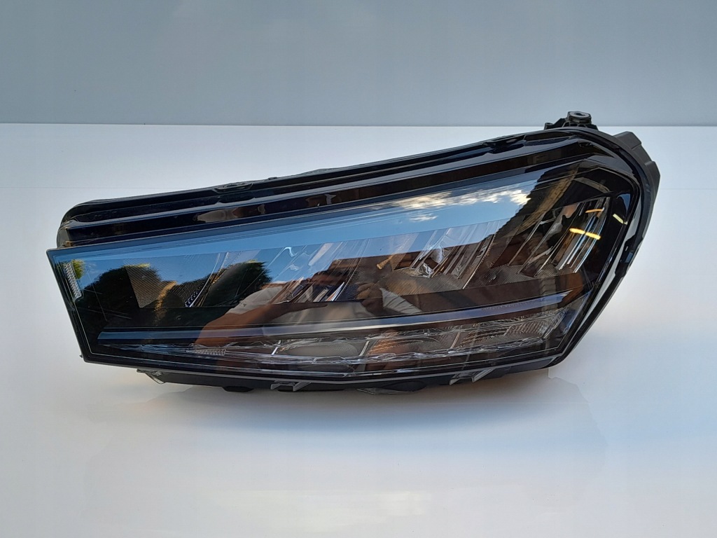 фото №1, Skoda fabia iv лампа левая перед full led europa 6vb941015