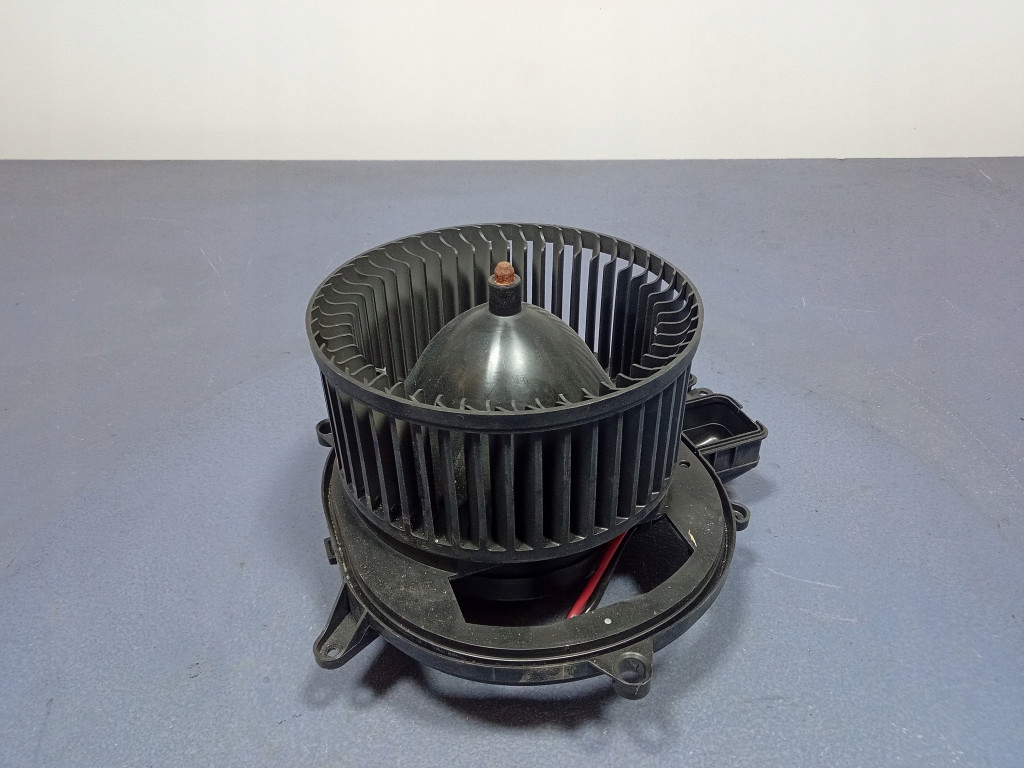 фото №1, Mercedes gle w292 воздуходувка воздуха t1015113g