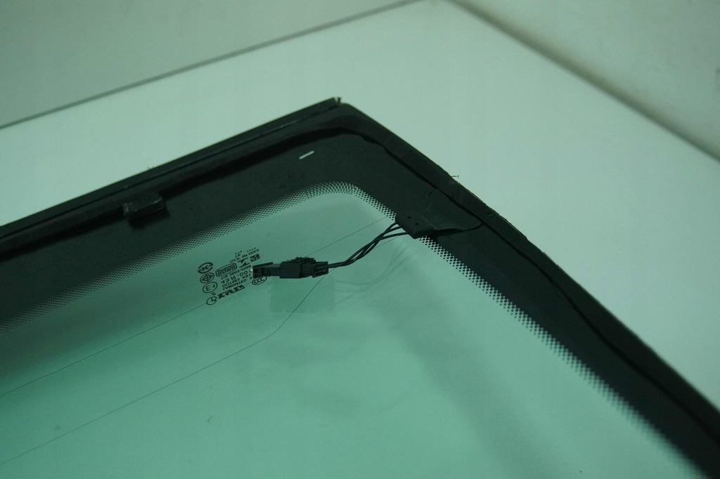 фото №3, Стекло лобовое с подогревом xyg mercedes sl r230