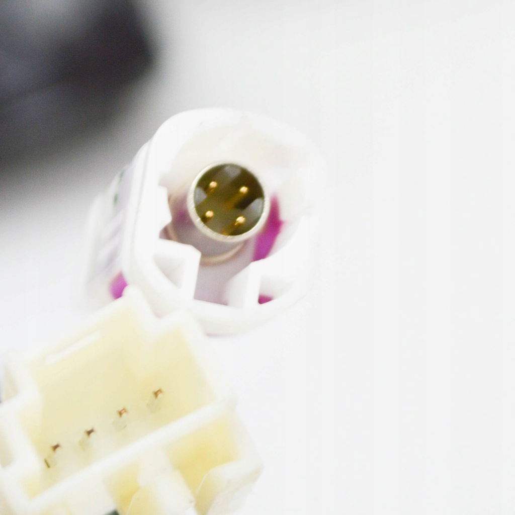 фото №8, Mercedes-benz c w205 2015 камера заднего вида