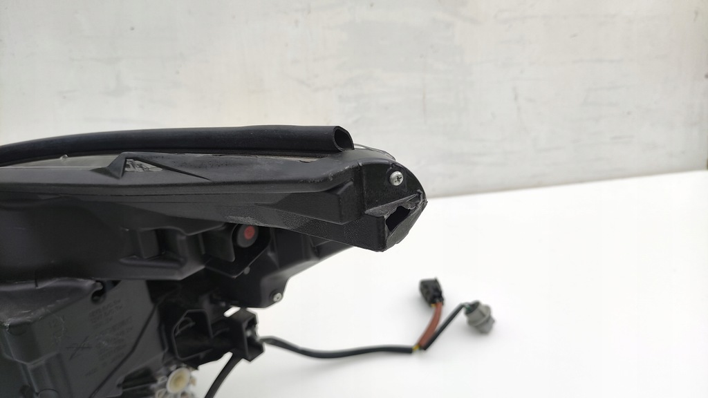 фото №9, Subaru forester 5 v 2019 лампа full led правый перед передняя lp37