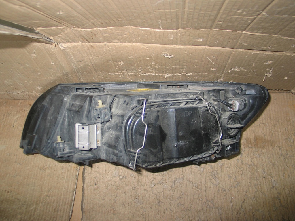 фото №14, Лампа перед ксенон volvo s40 v50 04-07r. 30698890 europa оригинал