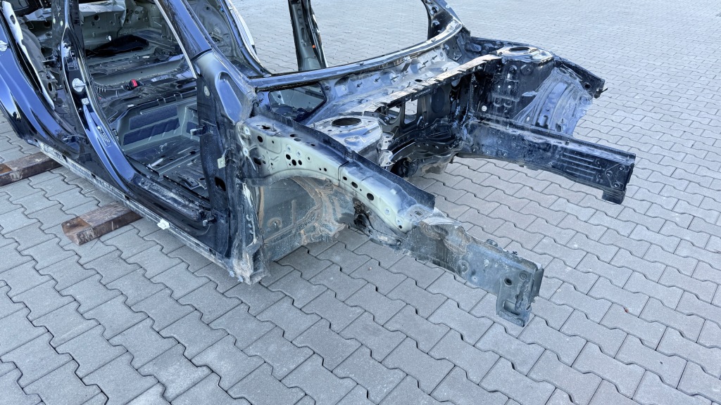 Купить Mercedes w118 cla четверть фартух лонжерон правая  перед 191