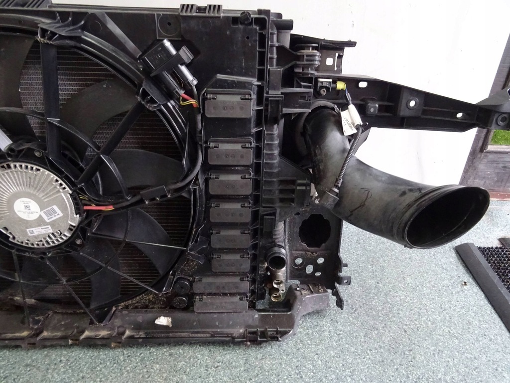 фото №8, Porsche cayenne 7p 7p5 pas передній радіатор комплект бензин