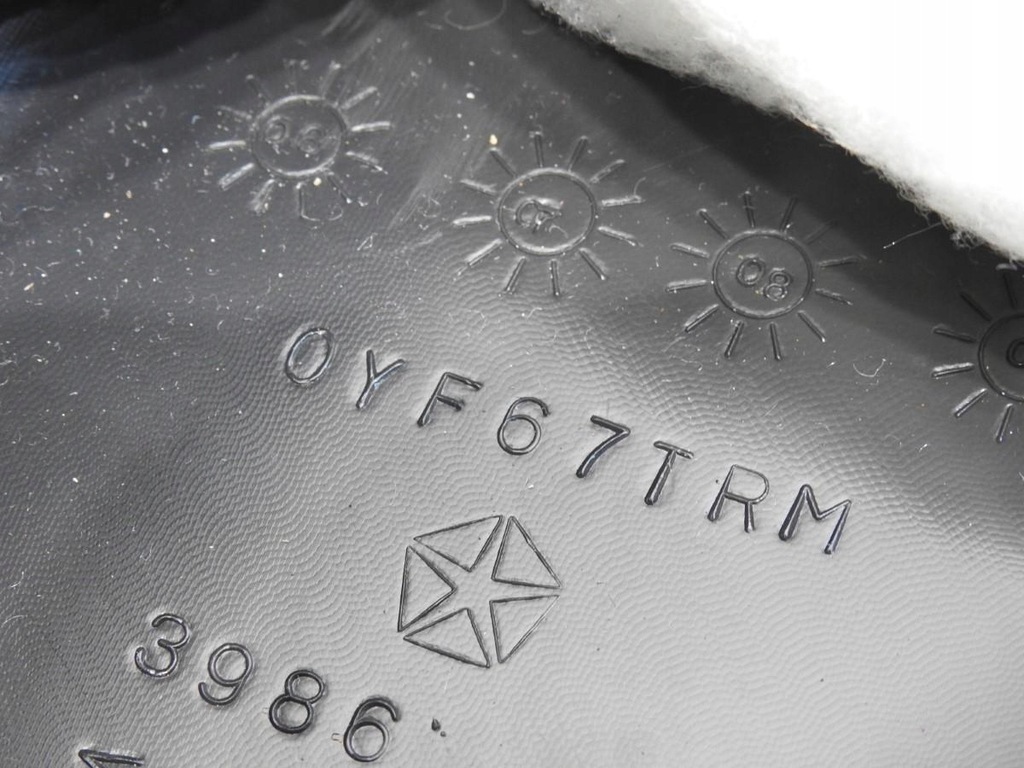 фото №7, Обивка багажника левый задняя jeep compass i