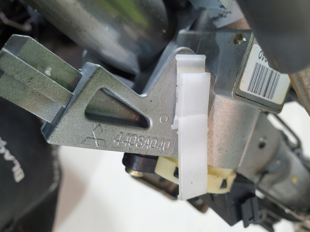фото №9, Колонка рулевая замок зажигания 4408a040 mitsubishi colt cz3 vi 1.3b eur