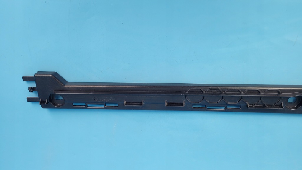 фото №10, Mercedes eqe w295 350+ 23r кронштейн накладки порога правый задняя a2956905201