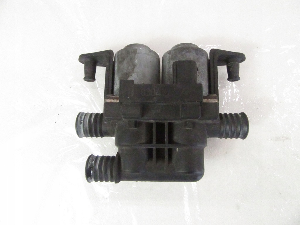 Електроклапан води обігріву bmw e38 e39 e53 x5 Недорого