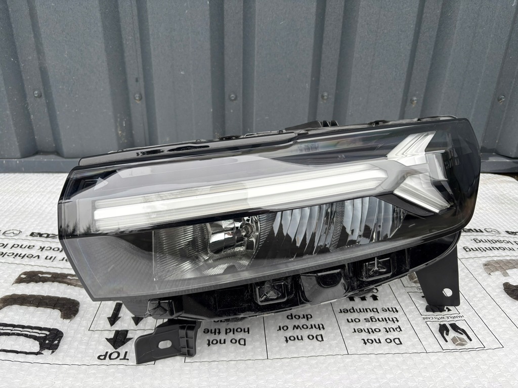 фото №1, Лампа левая led dacia duster iii