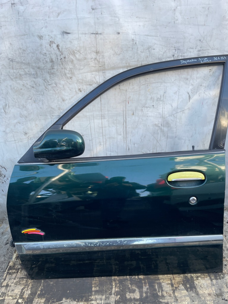 Купити Daihatsu sirion 1 дверей ліве ліве перед g37