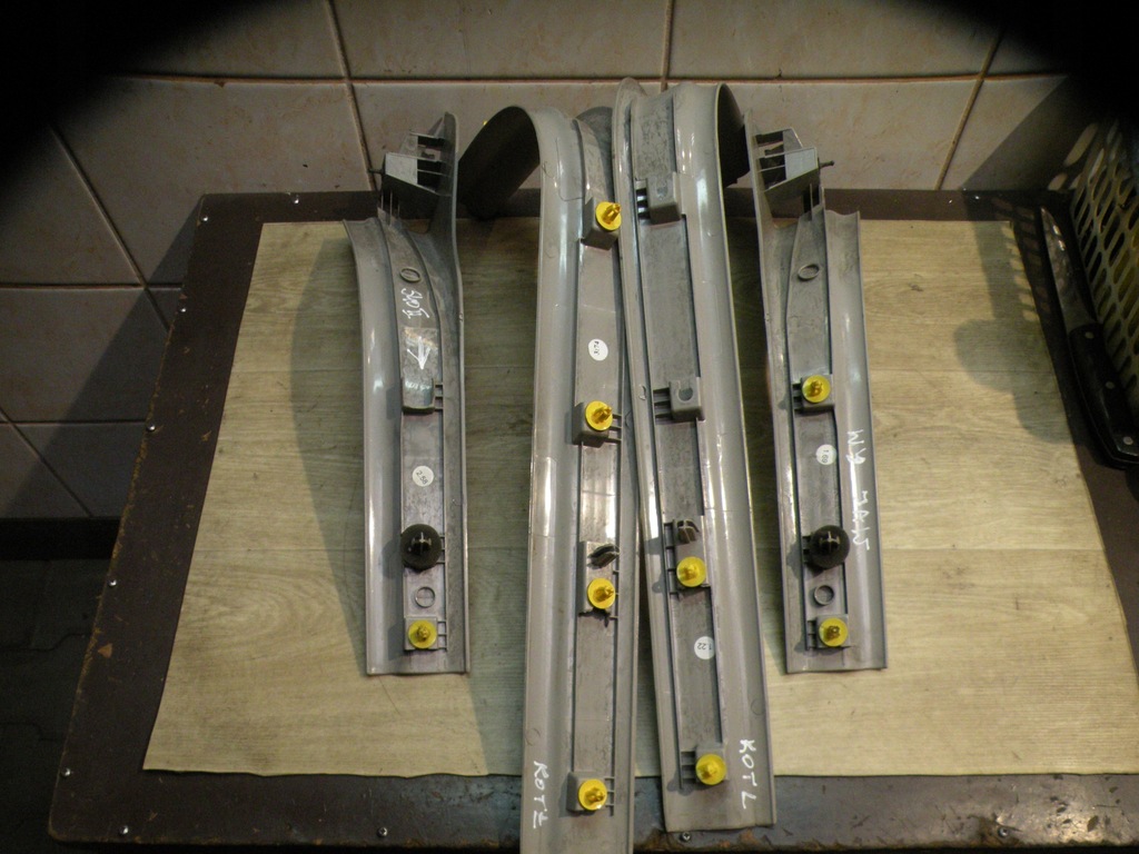 фото №6, Volvo s40 ii v50 молдинг накладка порог комплект