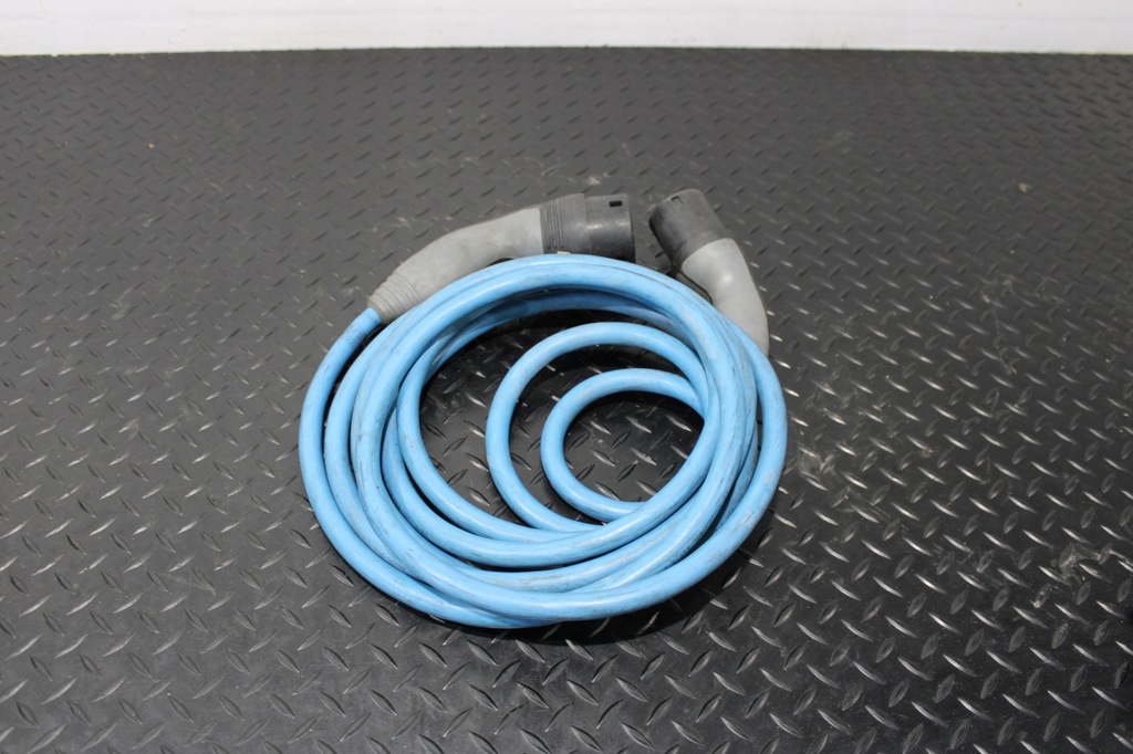 фото №1, Шланг кабель зарядки bmw i3 l01